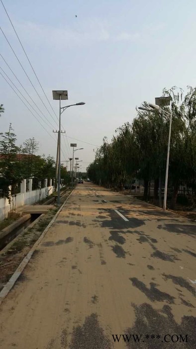 科华8M太阳能灯杆智慧路灯图8