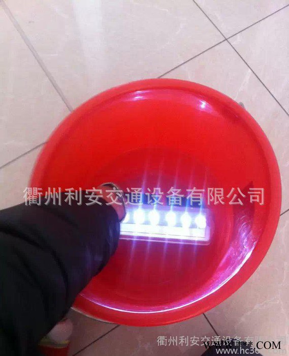 高亮LED太阳能灯  新开模具图2