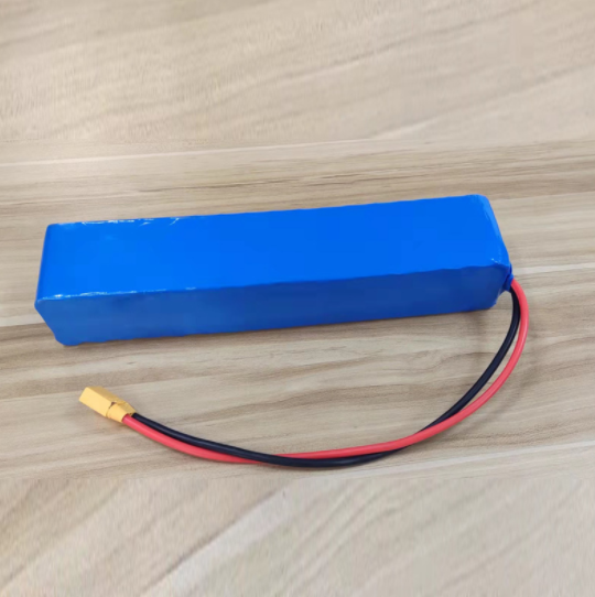 12.6V锂电池18650 42Ah投光灯庭院灯路灯暖风器3串17并储能电池组图2