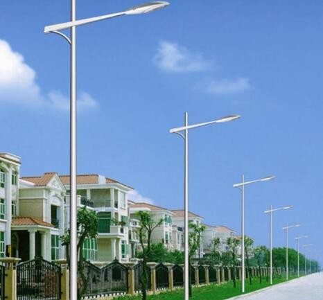 可制作LED太阳能路灯 8米100w镀锌户外新农村单臂市政工程道路灯图3